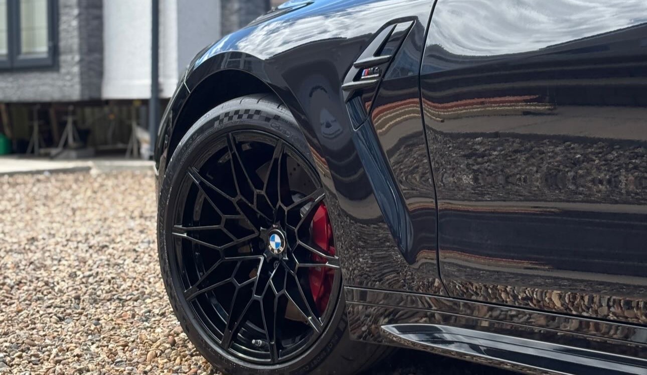 BMW detailed alloys
