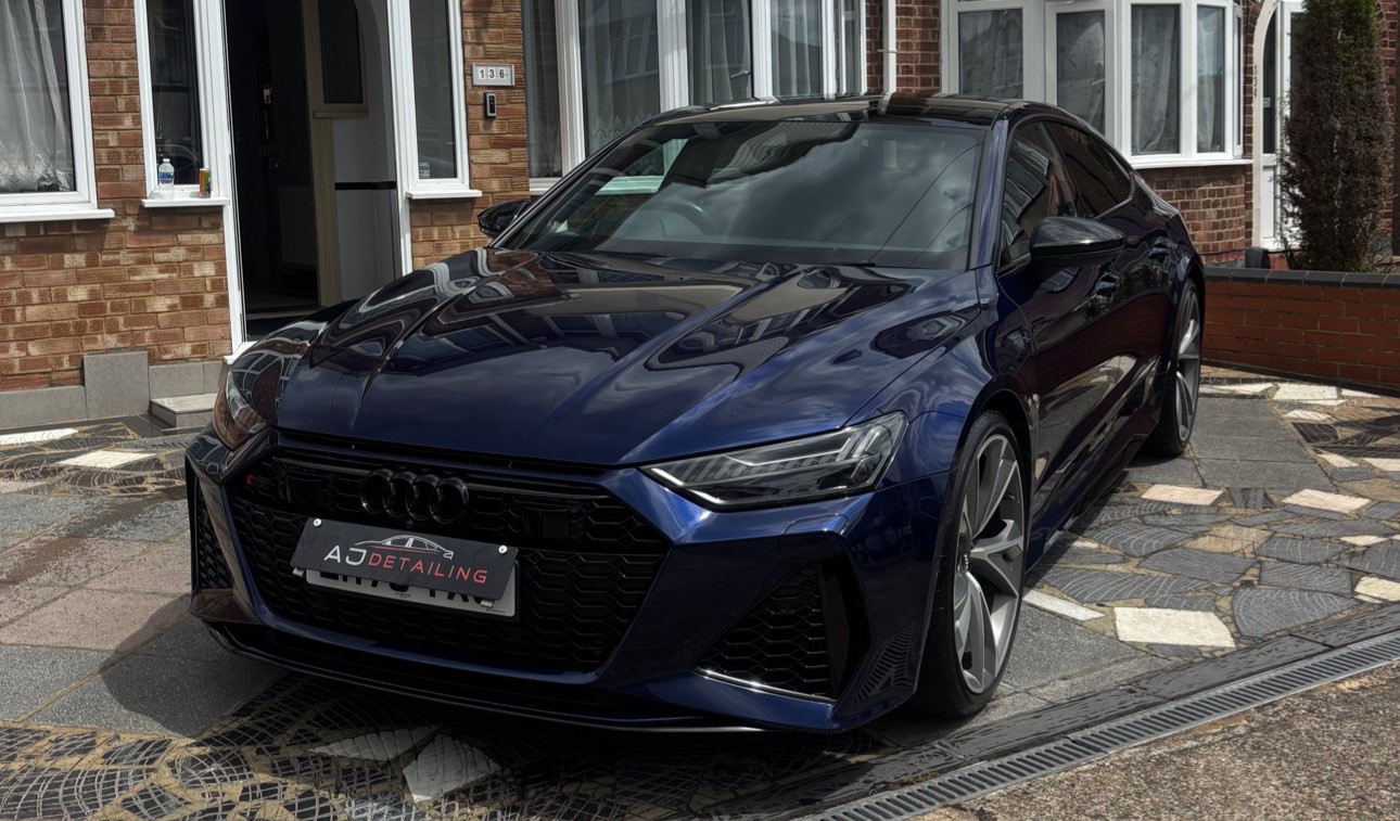 audi rs navy and black sports car Watford AJ Detailing